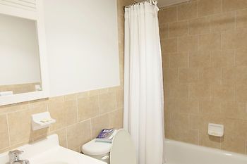 Colindale Apartments Williams Town Екстер'єр фото